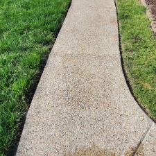 House-wash-driveway-patio-and-sidewalks-with-rust-stain-removal-in-portsmouth-Va 4