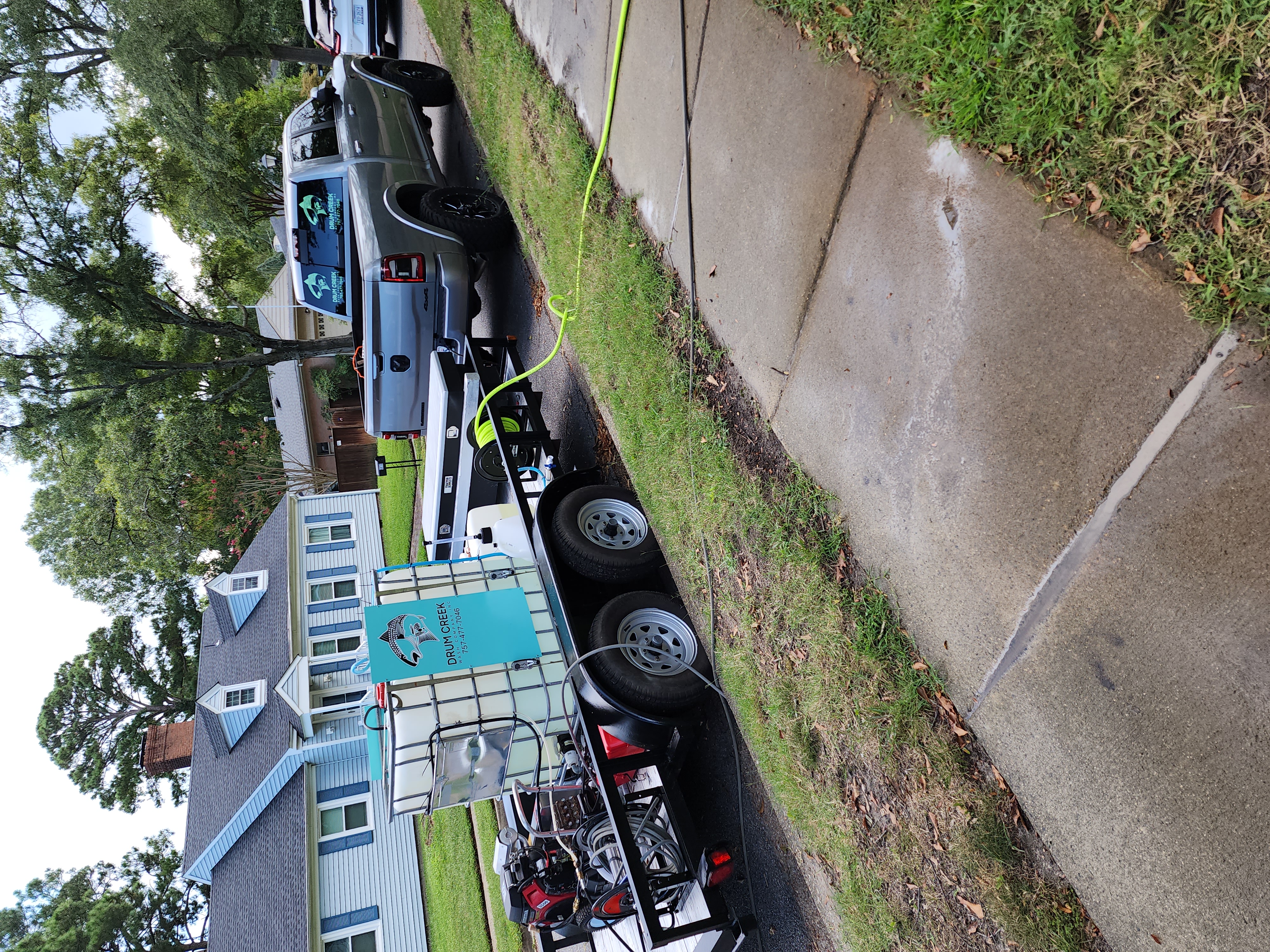 House wash, roof wash and concrete surface cleaning in Norfolk VA